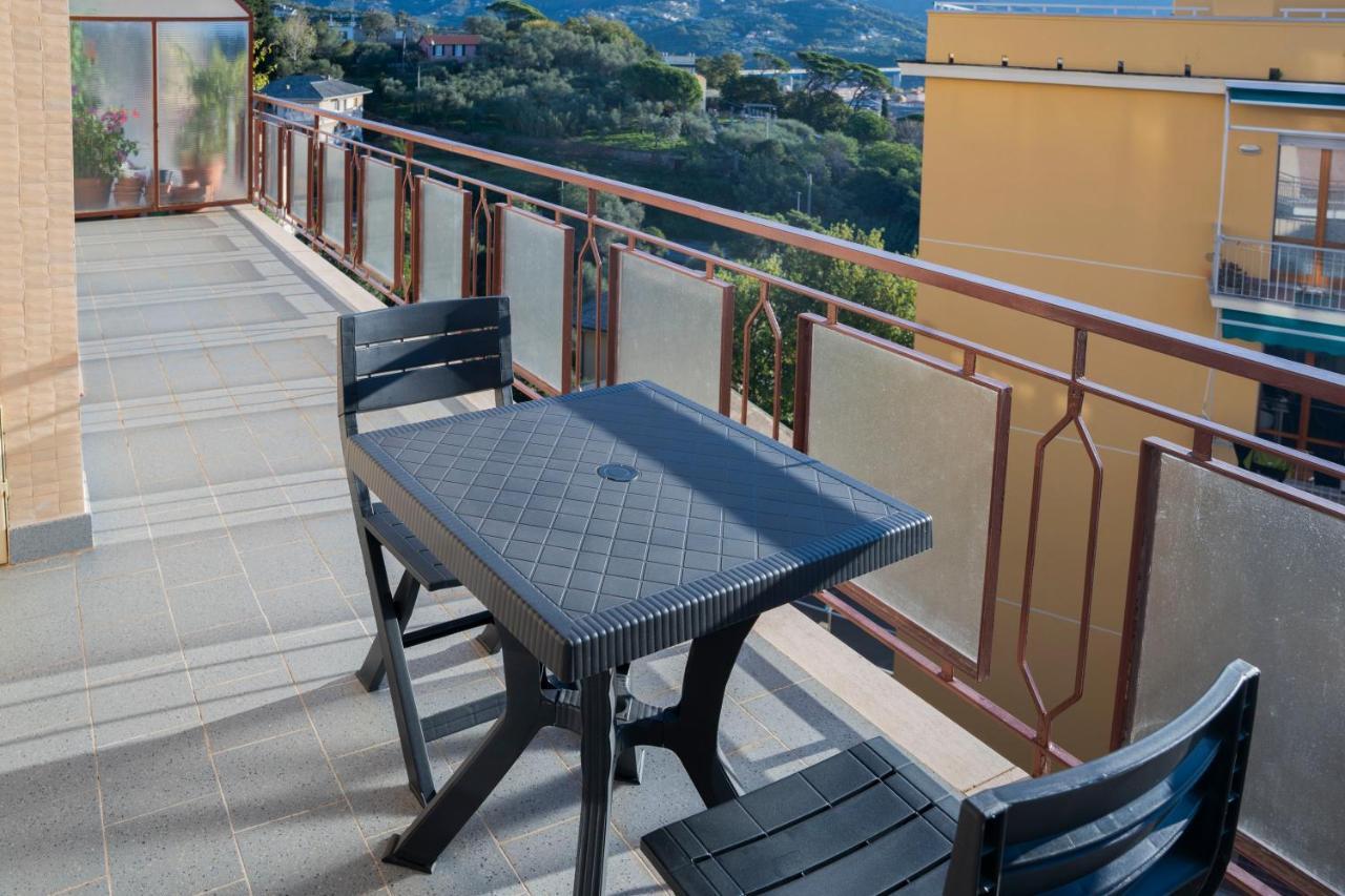Апартаменти 093 - Casa Panorama, Vista Mare E Vista Portofino, 500 Metri Centro Di Chiavari, Posto Auto Gratis Incluso Екстер'єр фото